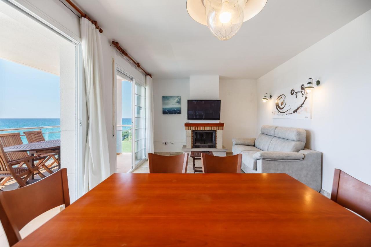 Uhc Arinsal Family Complex Apartment ซาลอว์ ภายนอก รูปภาพ