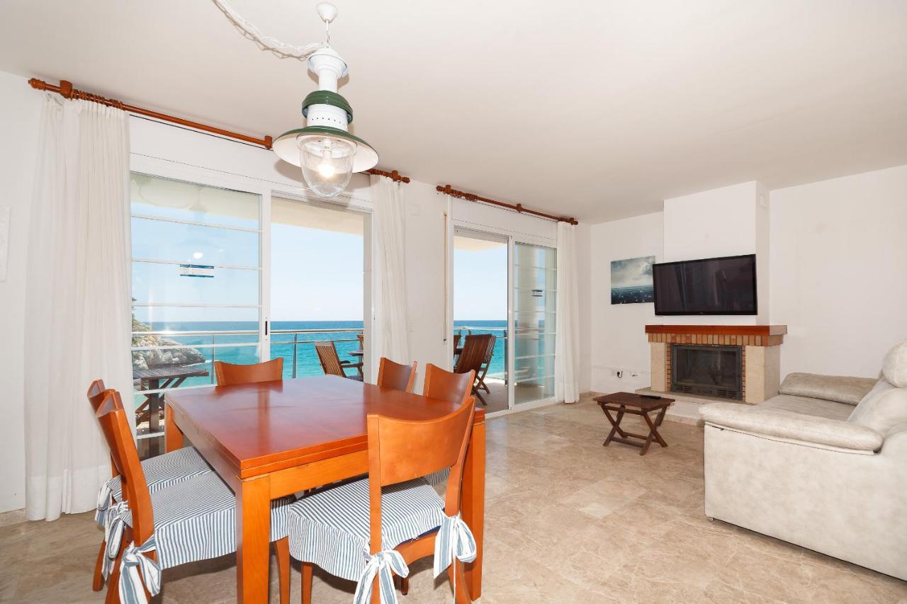 Uhc Arinsal Family Complex Apartment ซาลอว์ ภายนอก รูปภาพ