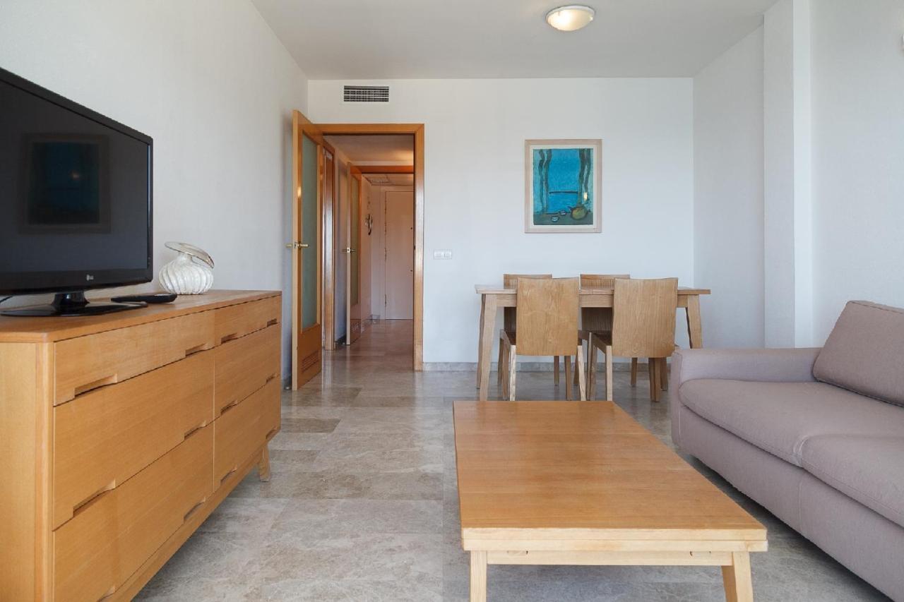 Uhc Arinsal Family Complex Apartment ซาลอว์ ห้อง รูปภาพ