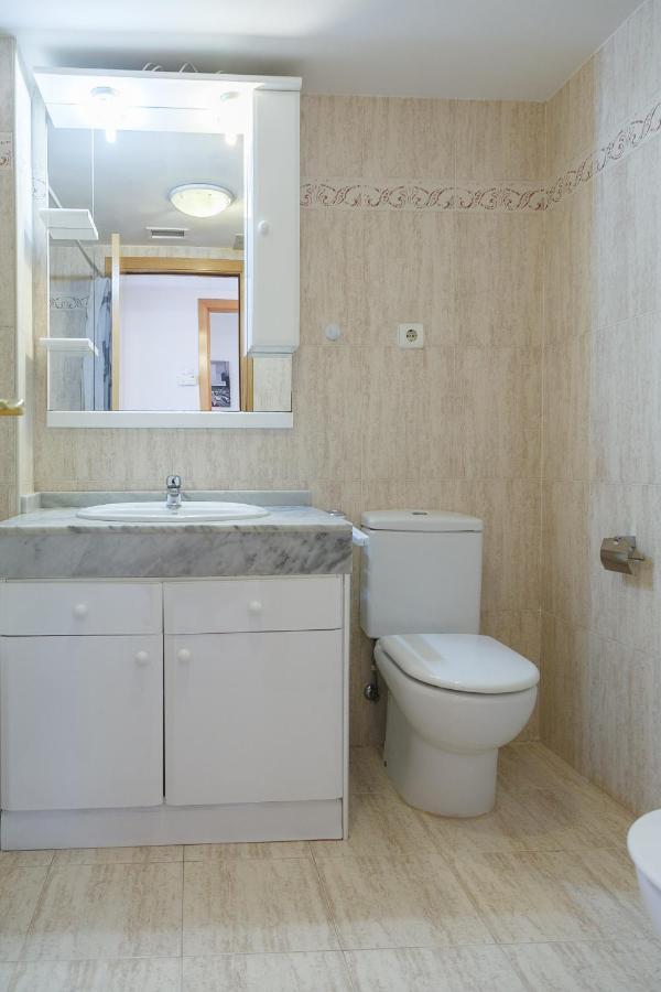 Uhc Arinsal Family Complex Apartment ซาลอว์ ภายนอก รูปภาพ