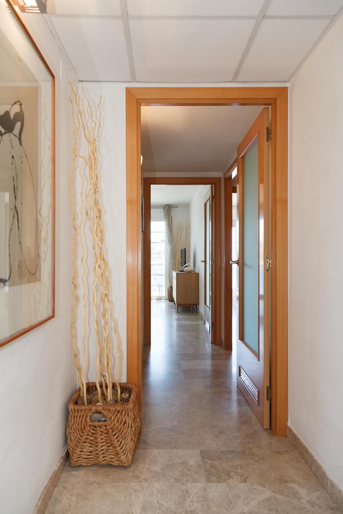 Uhc Arinsal Family Complex Apartment ซาลอว์ ห้อง รูปภาพ